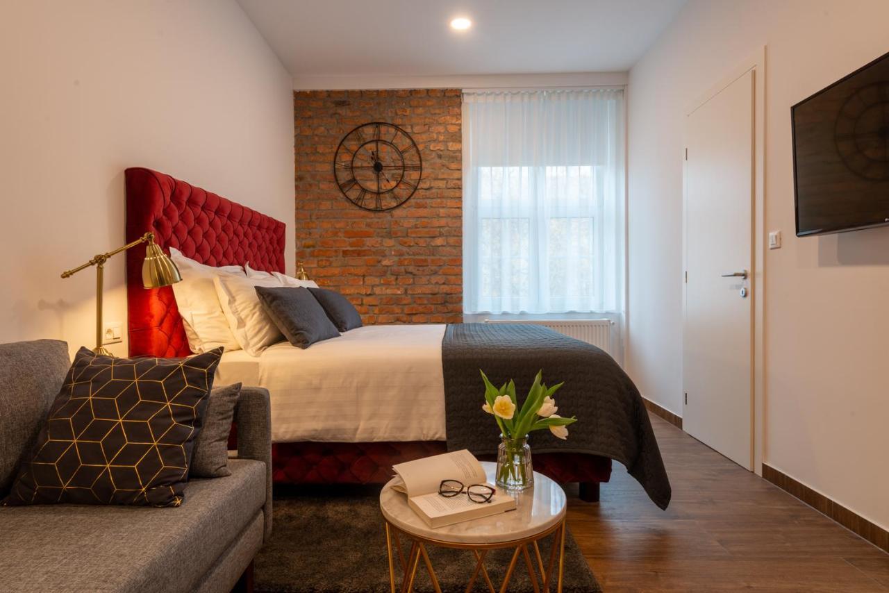 Brickwall Apartments ซาเกร็บ ภายนอก รูปภาพ