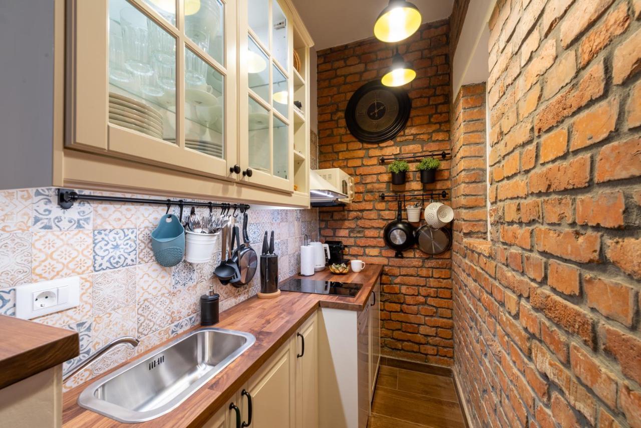 Brickwall Apartments ซาเกร็บ ภายนอก รูปภาพ
