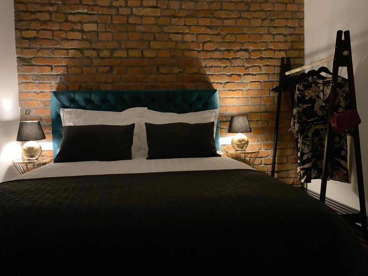 Brickwall Apartments ซาเกร็บ ภายนอก รูปภาพ