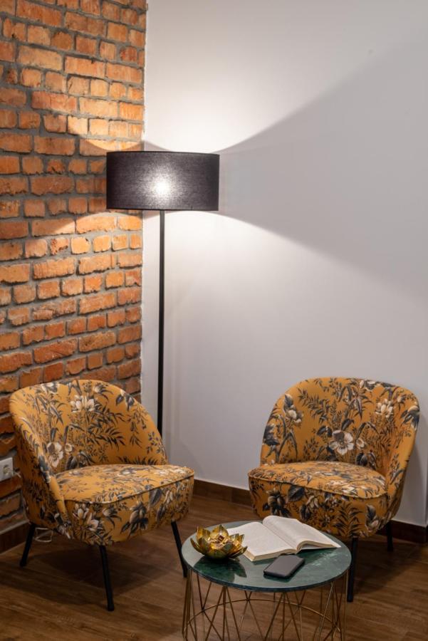 Brickwall Apartments ซาเกร็บ ภายนอก รูปภาพ