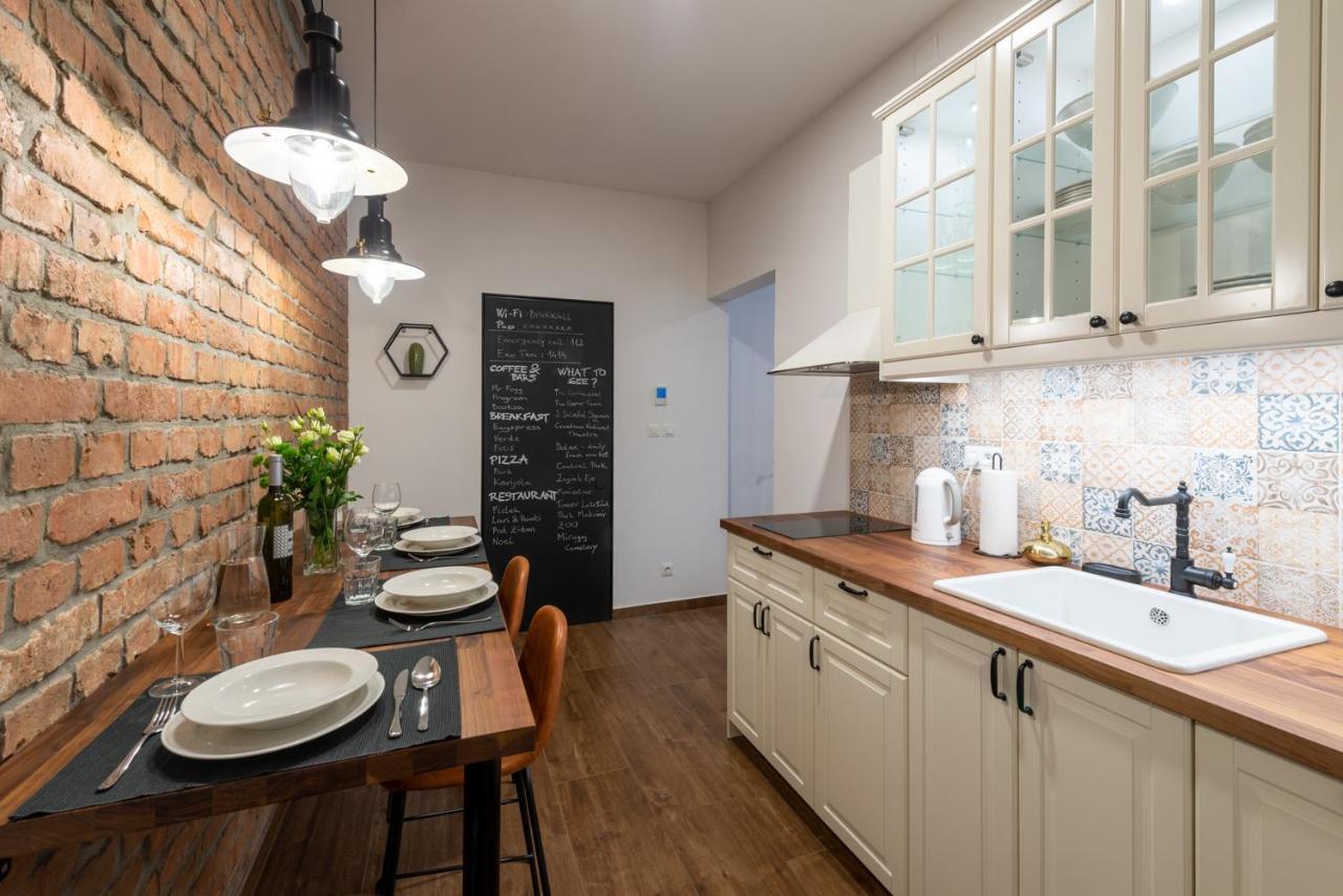 Brickwall Apartments ซาเกร็บ ภายนอก รูปภาพ